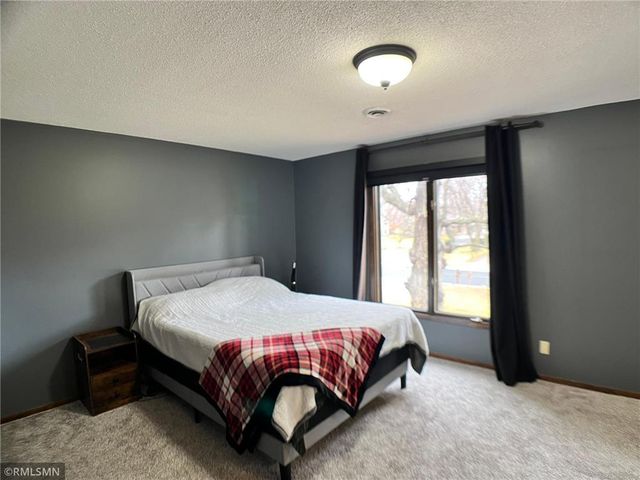 203 Douglas Drive, Buffalo, MN 55313