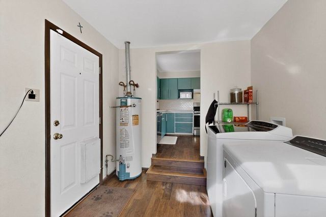 1005 Dakota Street SE, Albuquerque, NM 87108