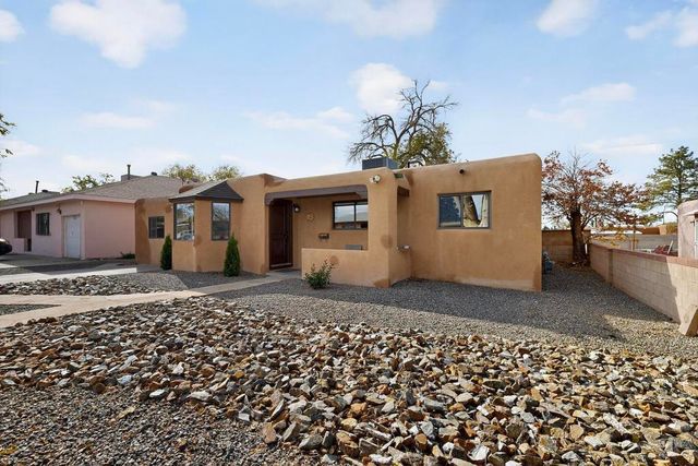 1005 Dakota Street SE, Albuquerque, NM 87108