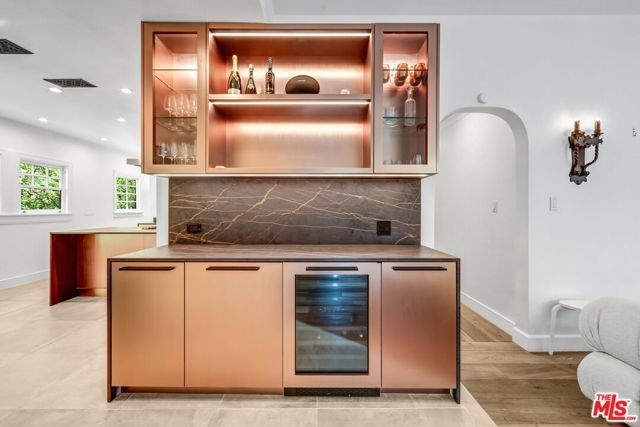 934 N Sweetzer Avenue, West Hollywood, CA 90069