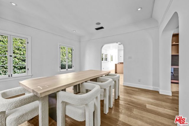 934 N Sweetzer Avenue, West Hollywood, CA 90069