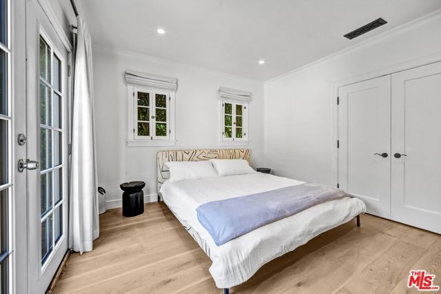 934 N Sweetzer Avenue, West Hollywood, CA 90069