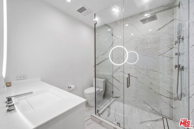 934 N Sweetzer Avenue, West Hollywood, CA 90069