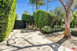 934 N Sweetzer Avenue, West Hollywood, CA 90069