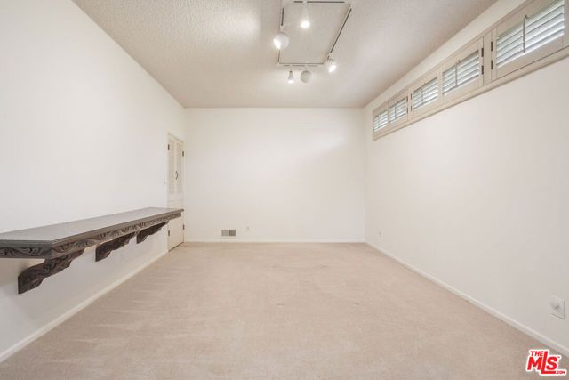 1418 Warner Avenue, Los Angeles, CA 90024