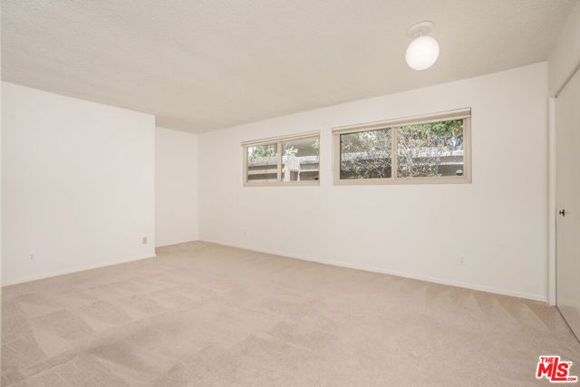1418 Warner Avenue, Los Angeles, CA 90024