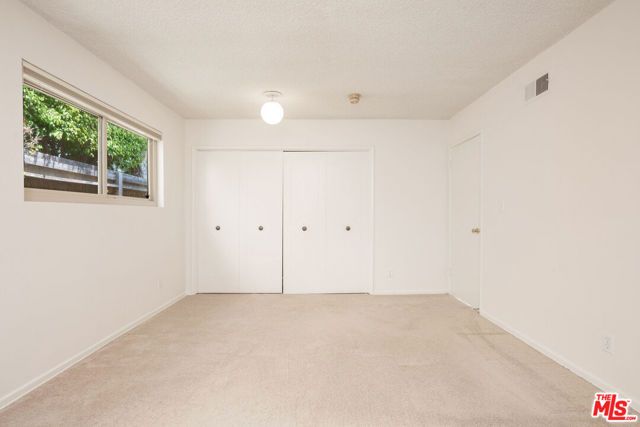 1418 Warner Avenue, Los Angeles, CA 90024