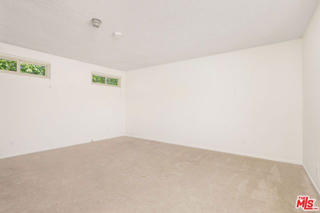 1418 Warner Avenue, Los Angeles, CA 90024