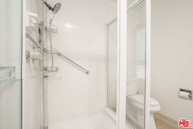 1418 Warner Avenue, Los Angeles, CA 90024