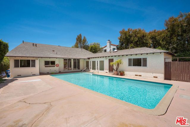 1418 Warner Avenue, Los Angeles, CA 90024