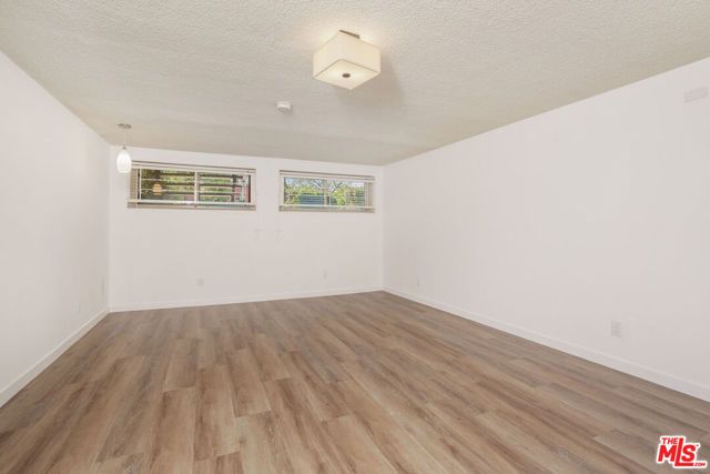 1418 Warner Avenue, Los Angeles, CA 90024