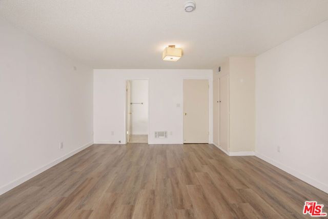 1418 Warner Avenue, Los Angeles, CA 90024