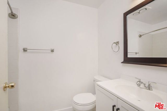1418 Warner Avenue, Los Angeles, CA 90024