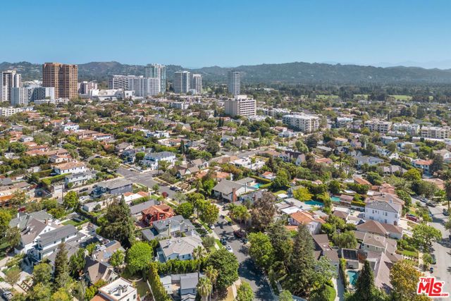 1418 Warner Avenue, Los Angeles, CA 90024