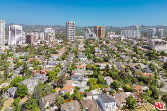 1418 Warner Avenue, Los Angeles, CA 90024