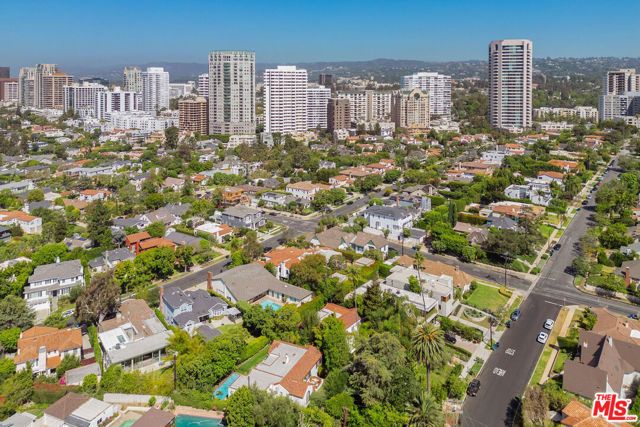 1418 Warner Avenue, Los Angeles, CA 90024
