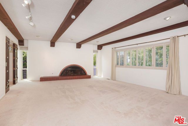 1418 Warner Avenue, Los Angeles, CA 90024