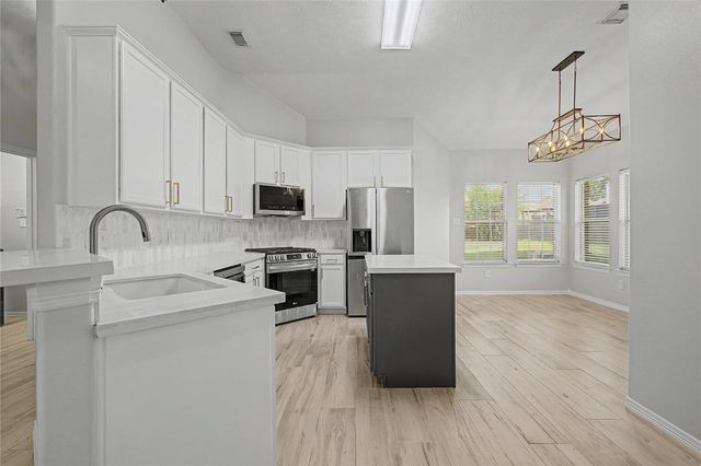 7822 Mary Katheryns Crossing, Conroe, TX 77304