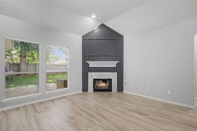 7822 Mary Katheryns Crossing, Conroe, TX 77304