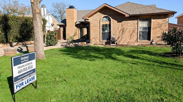 2204 Crestmeadow Street, Denton, TX 76207