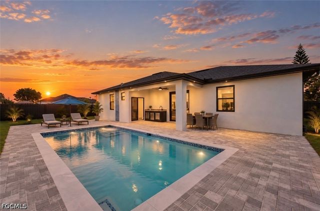 1013 NE 12th TER, Cape Coral, FL 33909