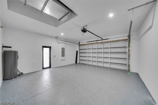 1013 NE 12th TER, Cape Coral, FL 33909