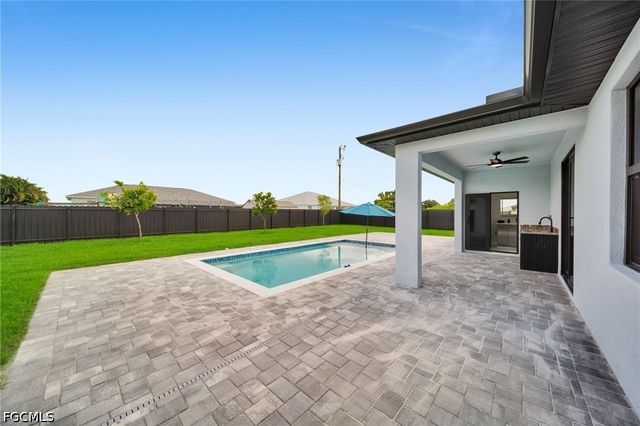 1013 NE 12th TER, Cape Coral, FL 33909