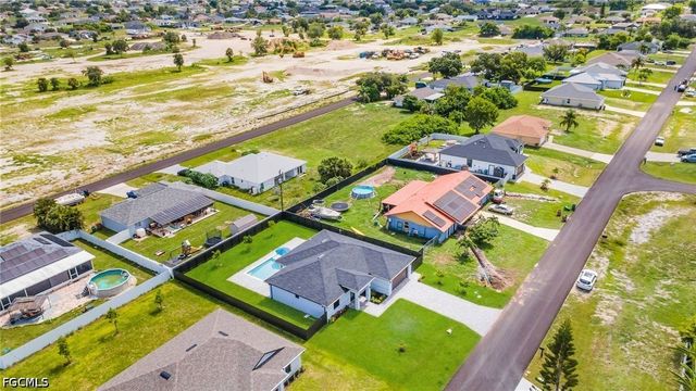 1013 NE 12th TER, Cape Coral, FL 33909