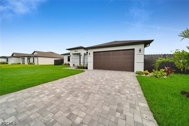 1013 NE 12th TER, Cape Coral, FL 33909