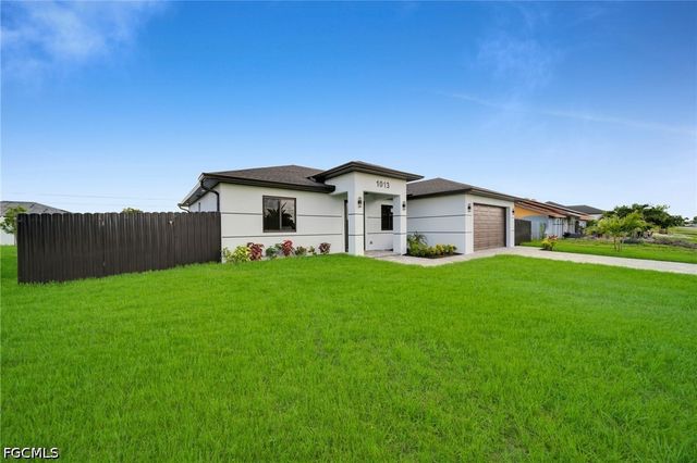 1013 NE 12th TER, Cape Coral, FL 33909