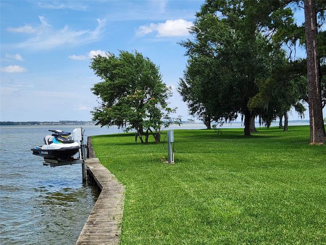 3739 Shore Shadows Drive, Crosby, TX 77532