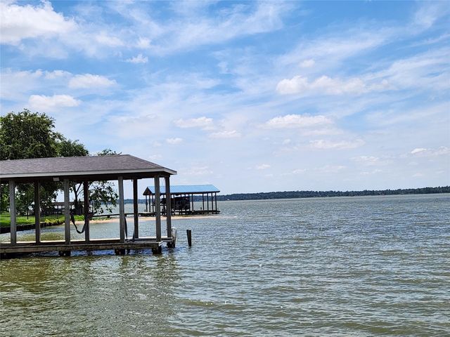 3739 Shore Shadows Drive, Crosby, TX 77532