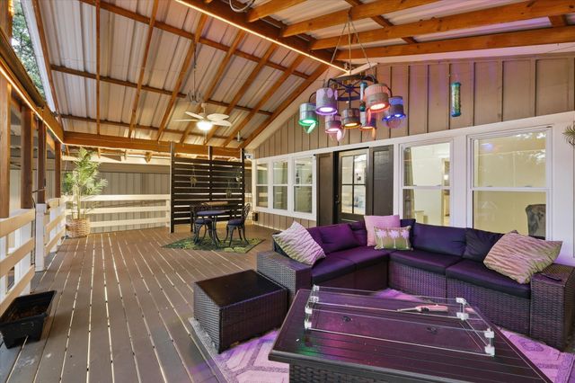 1616 Woodview Drive, Alvarado, TX 76009