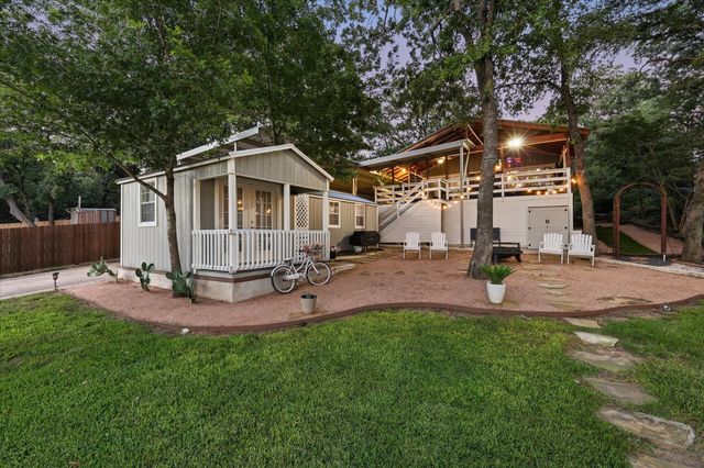 1616 Woodview Drive, Alvarado, TX 76009