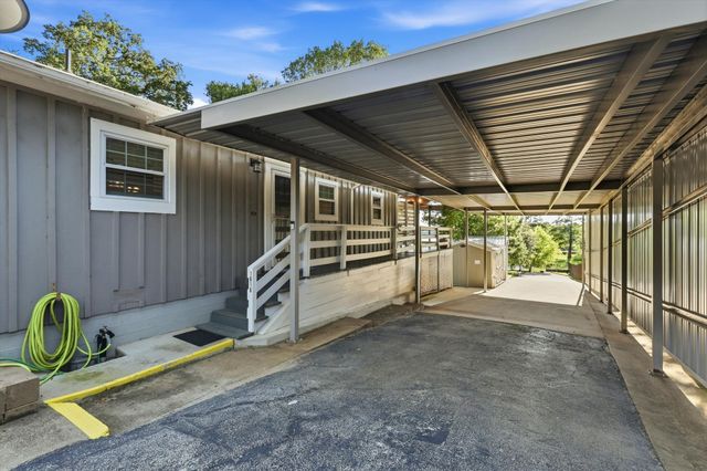 1616 Woodview Drive, Alvarado, TX 76009