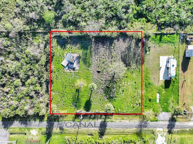 1029 Canal, Gilchrist, TX 77617