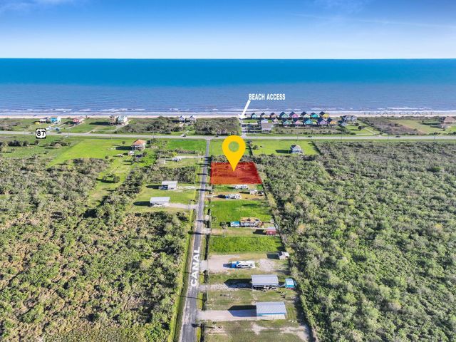 1029 Canal, Gilchrist, TX 77617