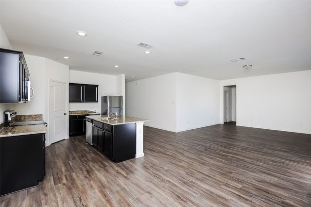 505 Canoe Way, Crowley, TX 76036