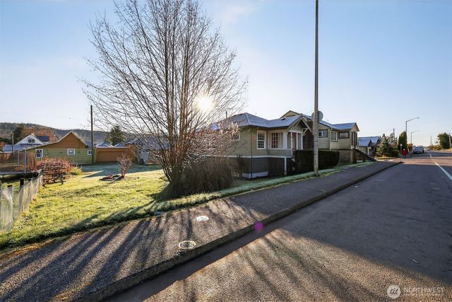 704 Lincoln Street, Hoquiam, WA 98550