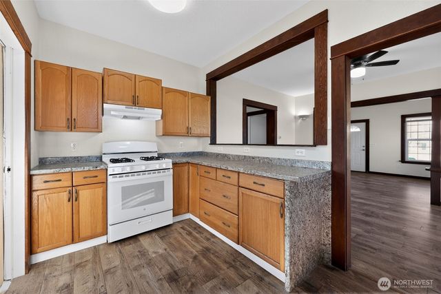 704 Lincoln Street, Hoquiam, WA 98550