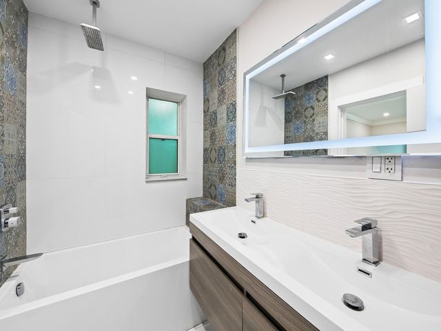 714 NE 16th Avenue, Fort Lauderdale, FL 33304