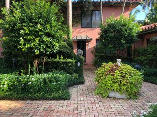 226 Chilean Avenue 4, Palm Beach, FL 33480