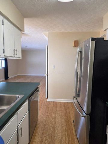 329 Cliffview Drive, Columbus, OH 43230