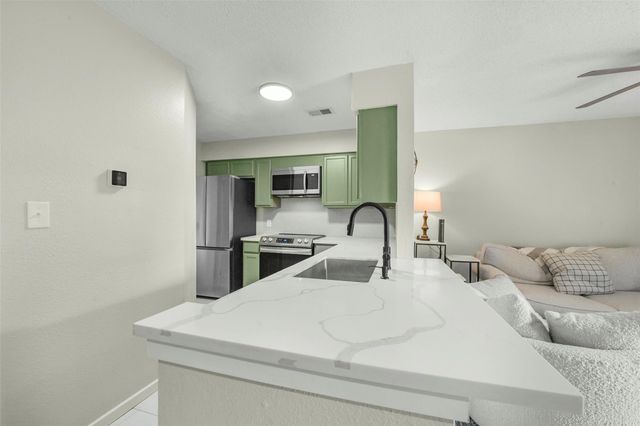 2501 Gulf Freeway 258C, Dickinson, TX 77539