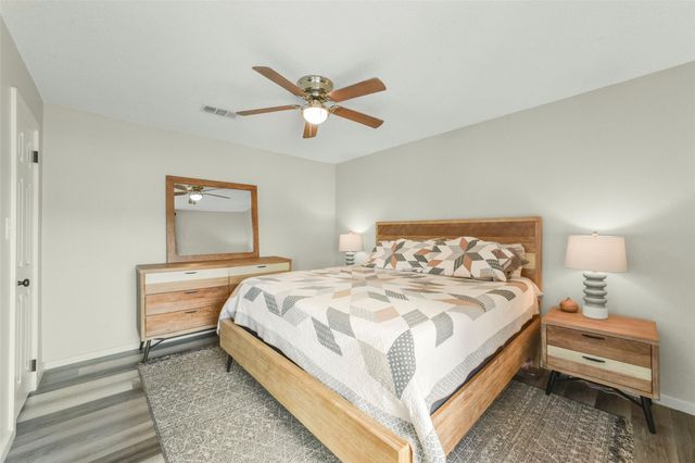2501 Gulf Freeway 258C, Dickinson, TX 77539