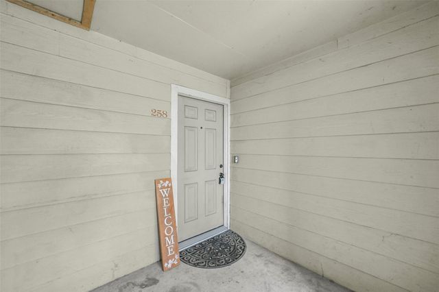 2501 Gulf Freeway 258C, Dickinson, TX 77539