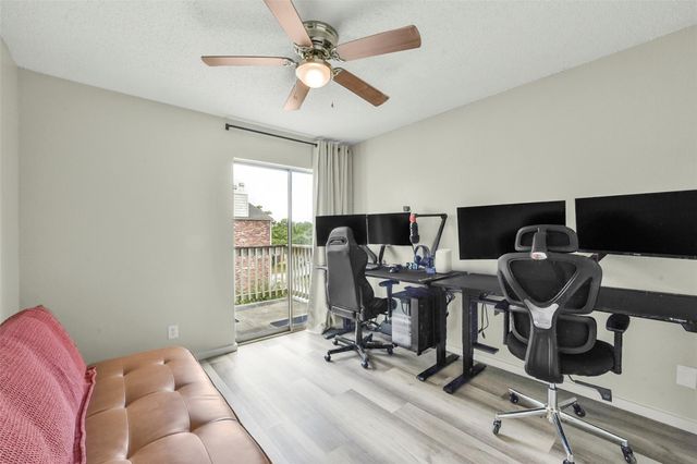 2501 Gulf Freeway 258C, Dickinson, TX 77539
