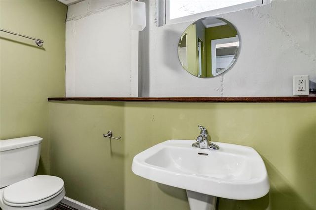 6105 Granada Street, Fairway, KS 66205