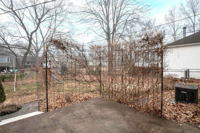 6105 Granada Street, Fairway, KS 66205