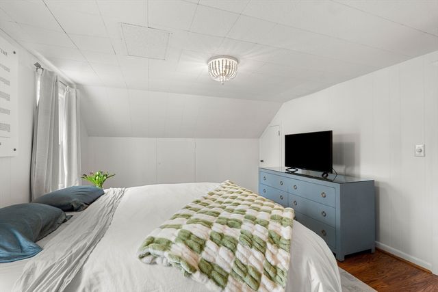 2 Girdler Road, Marblehead, MA 01945